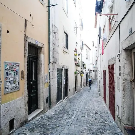 Lisbon Alfama S. Pedro Typical Apartment Exterior photo