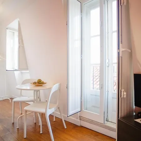 Lisbon Alfama S. Pedro Typical Apartment Exterior photo