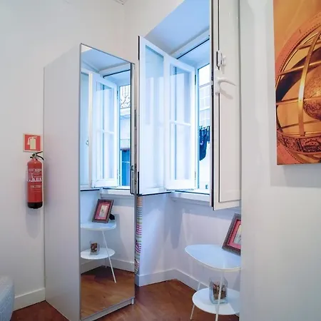 Lisbon Alfama S. Pedro Typical Apartment Exterior photo